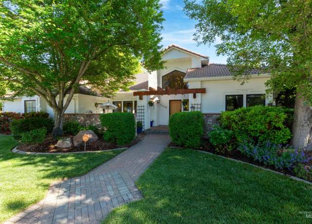 Property at 11026 W Treeline Dr, Boise, ID 83713, 5 beds, 3.5 baths