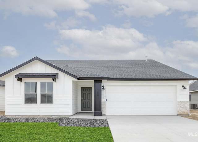 Property at 765 SW Alpha St, Mountain Home, ID 83647, 3 beds, 2 baths