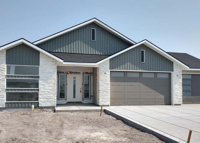 Property at 740 Clear Springs St, Burley, ID 83318, 3 beds, 2 baths