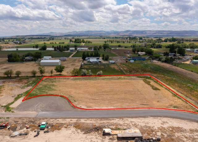 Property at 135 Emily Ln, Marsing, ID 83639-8086