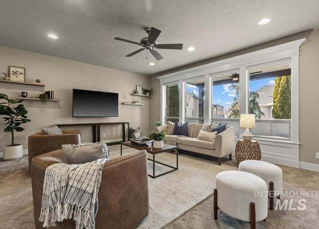 Property at 4305 N Chapala Way, Boise, ID 83713, 4 beds, 3 baths