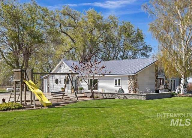 Property at 3859 N 1100 E, Buhl, ID 83316-6003, 3 beds, 2.5 baths