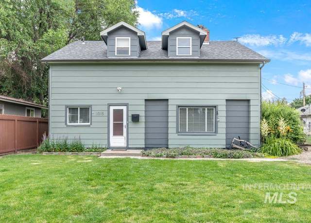 Property at 1015 E Park, Weiser, ID 83672, 4 beds, 1.5 baths