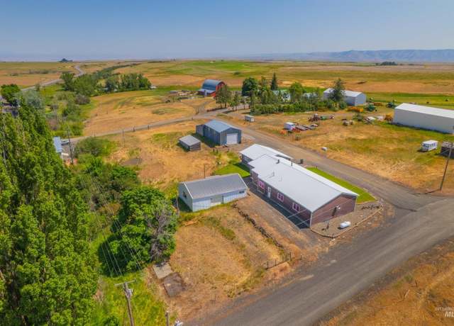 Property at 908 Pine St, Anatone, WA 99401, 3 beds, 2 baths
