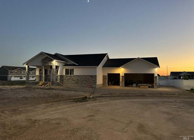 Property at 512 Boxwood Dr, Idaho Falls, ID 83402, 3 beds, 2 baths