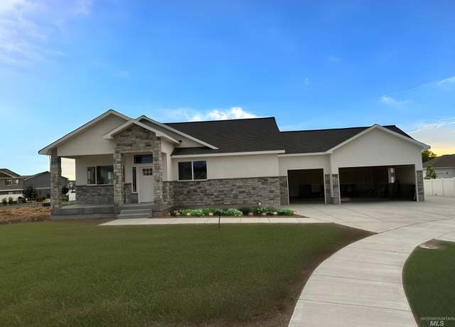 Property at 512 Boxwood Dr, Idaho Falls, ID 83402, 3 beds, 2 baths
