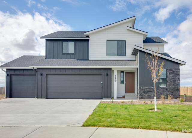 Property at 2029 N Thunderbolt St, Mountain Home, ID 83647, 4 beds, 2.5 baths