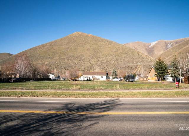 Property at 2410 Woodside Blvd, Hailey, ID 83333