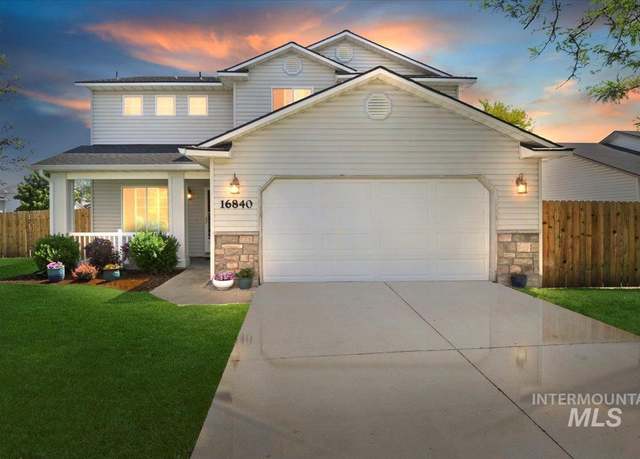 Property at 16840 N Windsor Ln, Nampa, ID 83687, 4 beds, 2.5 baths