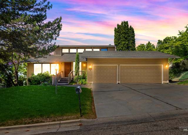 Property at 3087 N North Mountain Rd, Boise, ID 83702, 4 beds, 2.5 baths
