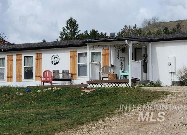 Property at 139 Mores Creek Rim Rd, Boise, ID 83716, 3 beds, 2 baths