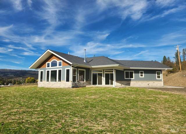 Property at 109 Austin Ln, Kamiah, ID 83536, 2 beds, 2 baths