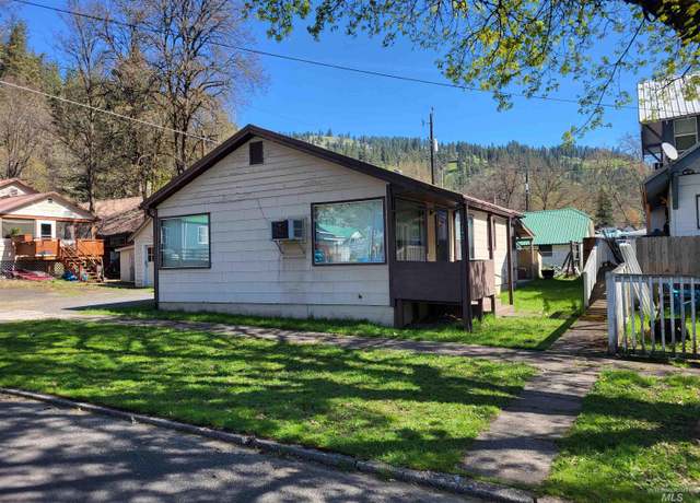 Property at 240 N D St, Orofino, ID 83544, 2 beds, 1 bath