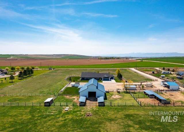 Property at 5190 W Fairchild Rd, Kuna, ID 83634, 3 beds, 2.5 baths
