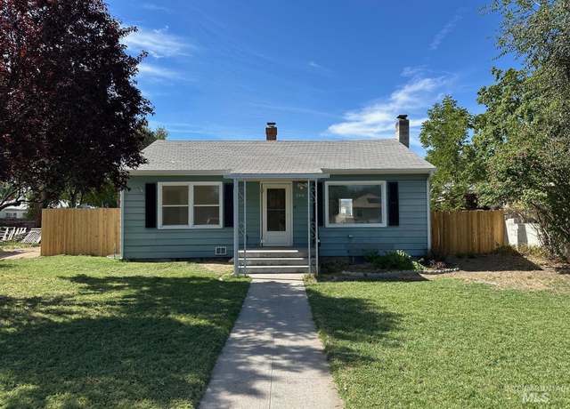 Property at 264 SW 10th Ave, Ontario, OR 97914, 3 beds, 2 baths