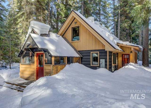 Property at 2399 Sharlie Ln, Mccall, ID 83638, 3 beds, 2 baths