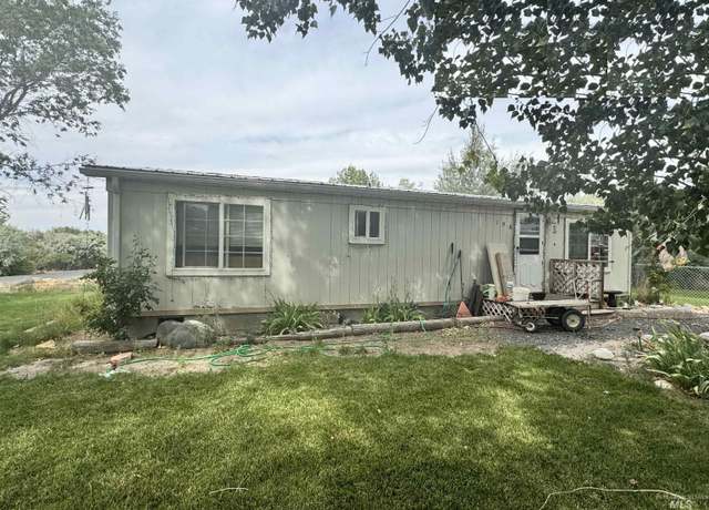 Property at 198 2nd Avenue South, Hagerman, ID 83332, 2 beds, 2 baths