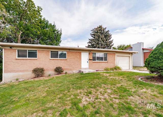 Property at 1118 La Brea St, Pocatello, ID 83201, 4 beds, 2 baths