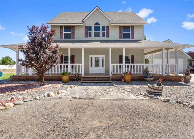 Property at 327 W 100 N, Jerome, ID 83338, 4 beds, 3 baths