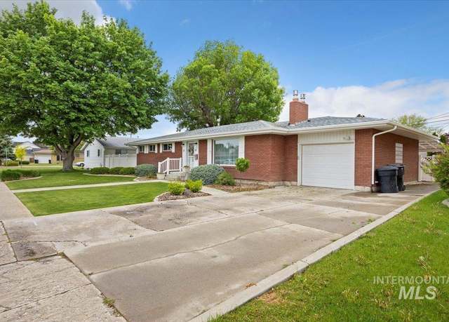 Property at 544 W 24th St, Burley, ID 83318, 3 beds, 2 baths