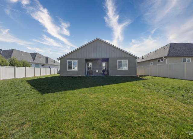 Property at 4657 S Zopiro Ave, Meridian, ID 83642, 4 beds, 2 baths