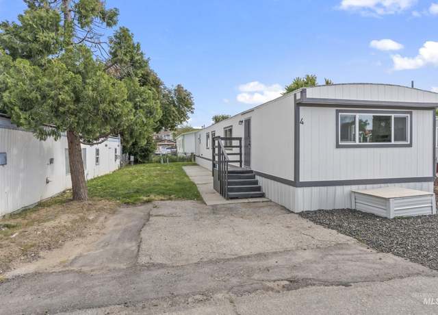 Property at 8417 W Fairview Ave #4, Boise, ID 83704, 3 beds, 1 bath