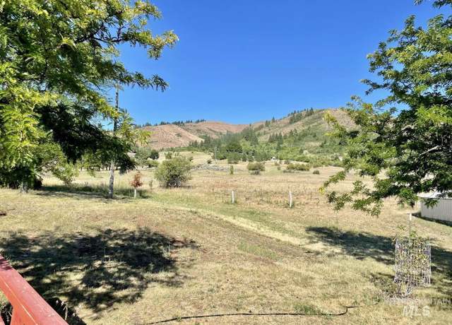 Property at 975 E Whiteley Ave, Council, ID 83612, 4 beds, 3 baths