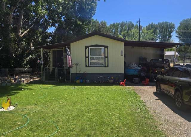 Property at 1165 E Commercial St, Weiser, ID 83672, 2 beds, 1 bath