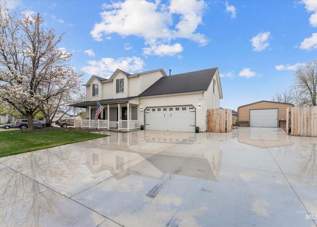 Property at 2110 S Plateau Dr, Nampa, ID 83686, 4 beds, 2.5 baths