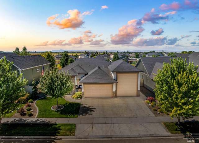 Property at 821 E Andes Dr, Kuna, ID 83634, 4 beds, 2 baths