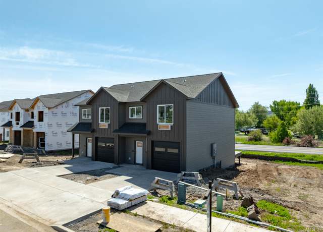 Property at 2827 Cyprus, Moscow, ID 83843, 6 beds, 5 baths