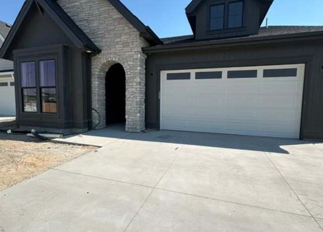 Property at 1137 E Crescendo St, Meridian, ID 83642, 3 beds, 2.5 baths