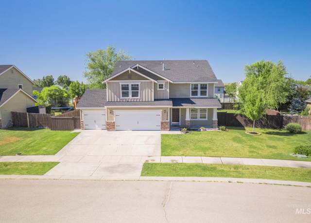 Property at 12476 W Kempshire Ct, Star, ID 83669, 5 beds, 2.5 baths