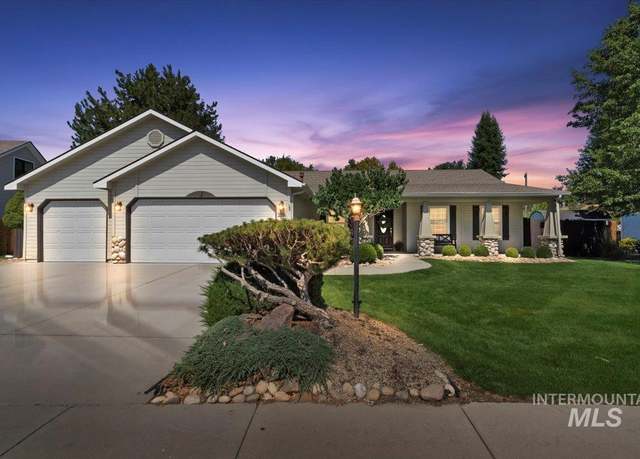 Property at 2316 E Courtland, Eagle, ID 83616, 3 beds, 2 baths