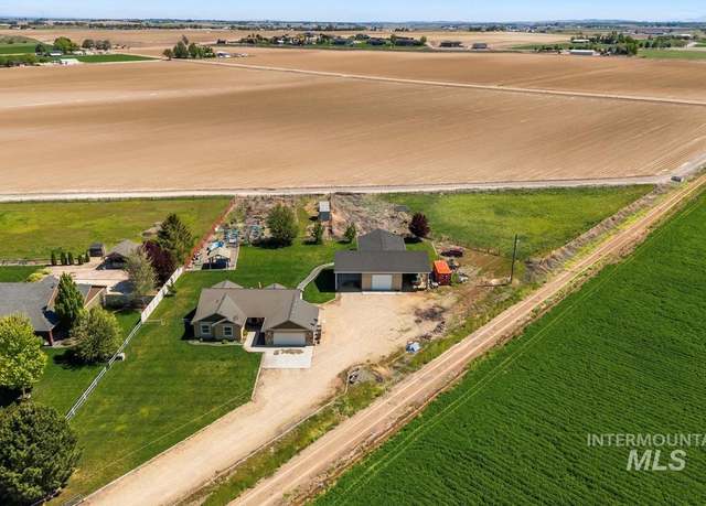 Property at 19250 Quarter Mile Ln, Caldwell, ID 83607-9002, 6 beds, 4 baths