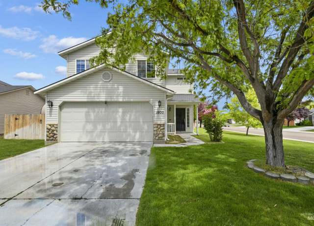 Property at 1800 W Owyhee Ave, Nampa, ID 83651, 3 beds, 2.5 baths