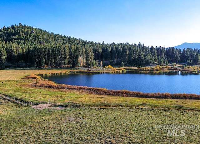 Property at 23 Hall Ln, East, Cascade, ID 83611