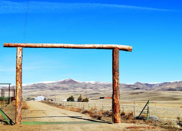 Property at 1080 Rock Creek Rd, Weiser, ID 83672, 3 beds, 2 baths