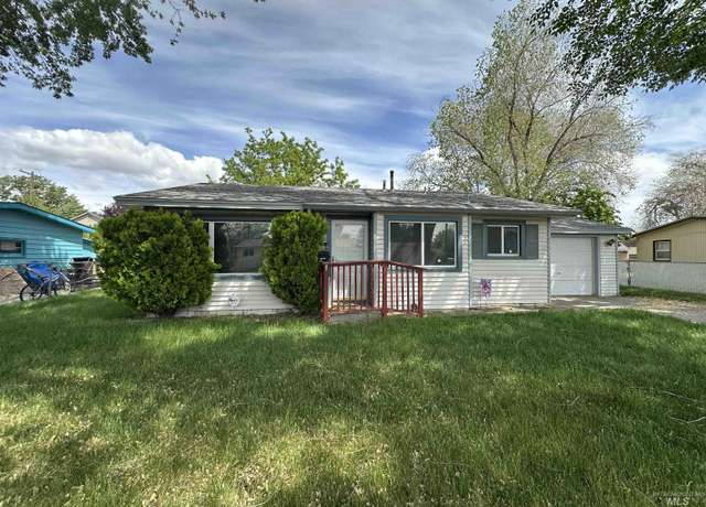 Property at 1080 E 14th North, Mountain Home, ID 83647, 2 beds, 1 bath