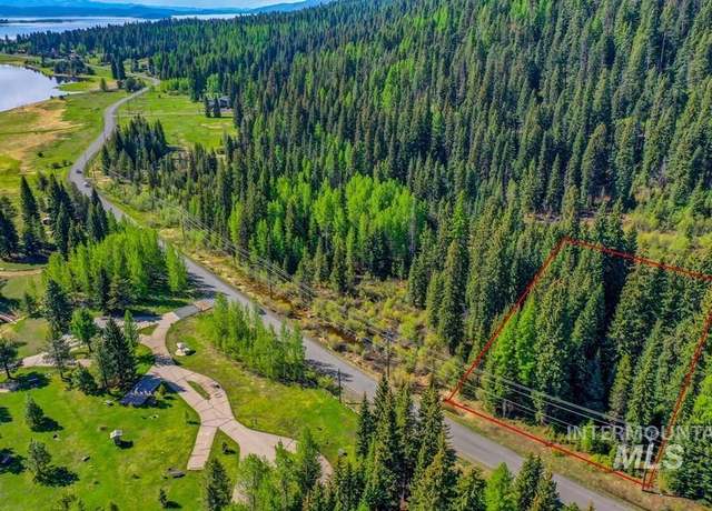 Property at 2315 W Mountain Rd, Donnelly, ID 83615