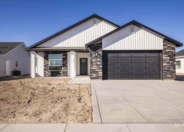 Property at 2400 Lotus Ave, Burley, ID 83318, 3 beds, 2 baths
