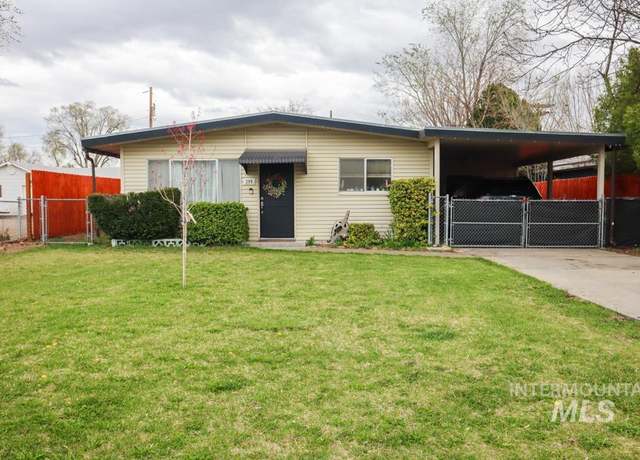 Property at 568 NW 3rd St, Ontario, OR 97914-0000, 3 beds, 1.5 baths