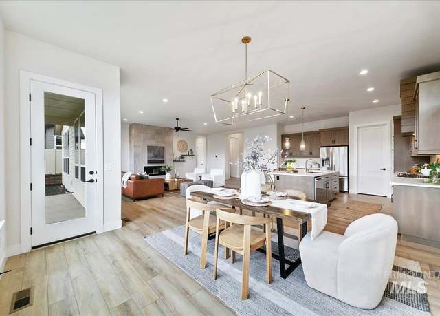 Property at 6356 S Cubola Way, Meridian, ID 83642, 3 beds, 2.5 baths