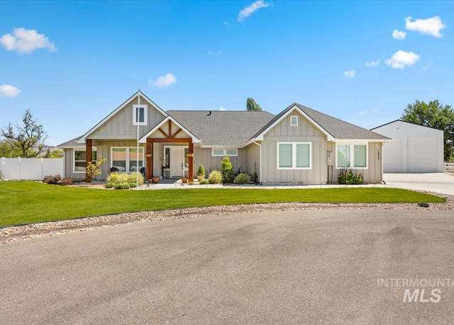 Property at 1894 Crawford Ln, Emmett, ID 83617, 4 beds, 2 baths