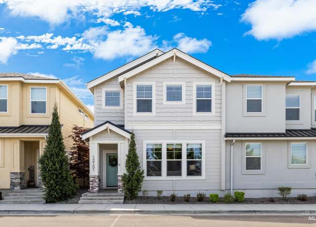 Property at 12151 W Evely Pines Ln, Star, ID 83669, 3 beds, 2.5 baths