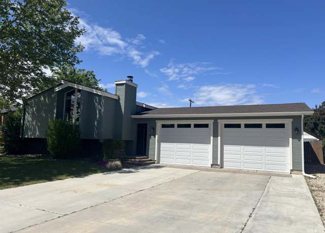Property at 8118 W Hummel Dr, Boise, ID 83709, 3 beds, 2 baths