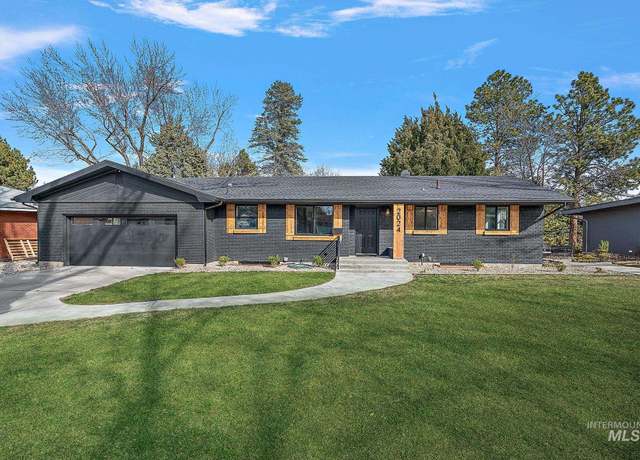 Property at 2024 S Broadmoor Dr, Boise, ID 83705, 5 beds, 2 baths