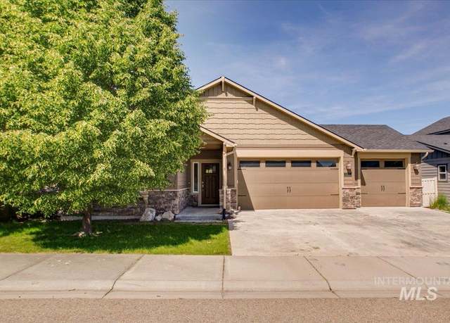 Property at 3225 N Quarrystone Way, Meridian, ID 83646, 3 beds, 2 baths