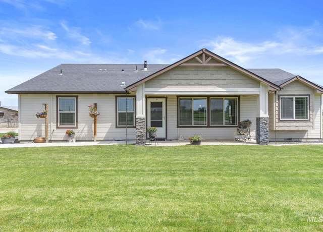 Property at 4670 Idaho St, New Plymouth, ID 83655, 3 beds, 2 baths