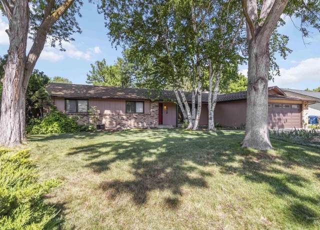 Property at 1719 S Gekeler Ln, Boise, ID 83706, 4 beds, 3 baths